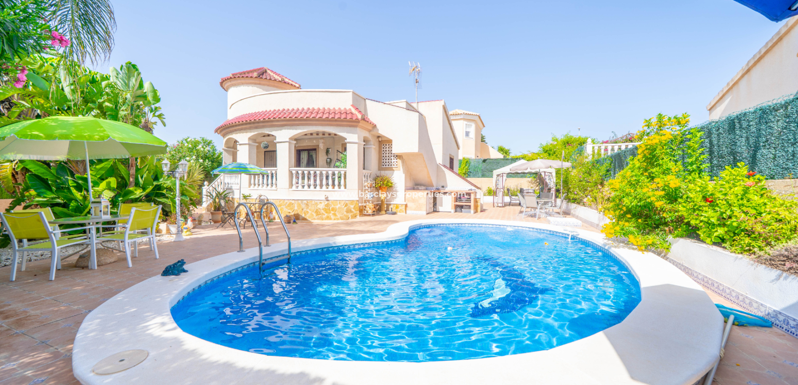 Resale - Detached - Urb. La Marina
