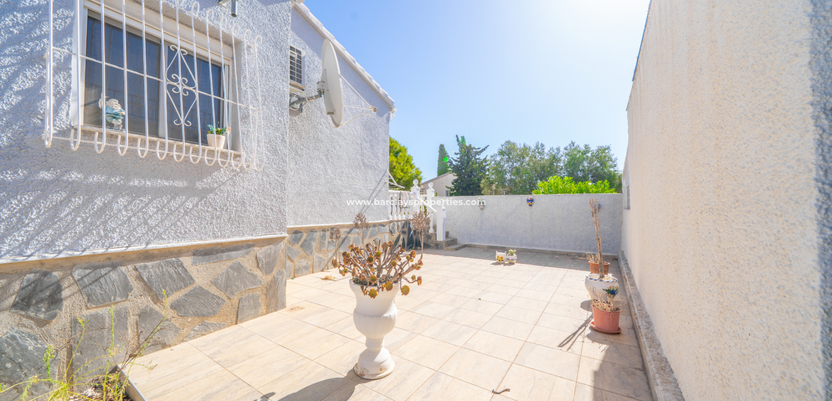 Resale - Detached - Urb. La Marina