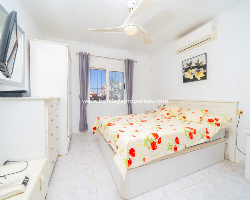 Resale - Detached - Urb. La Marina