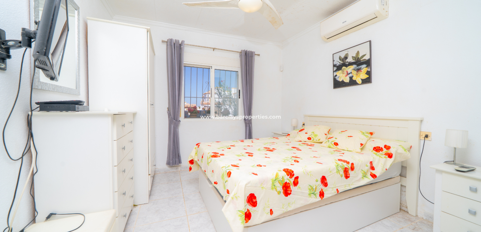 Resale - Detached - Urb. La Marina