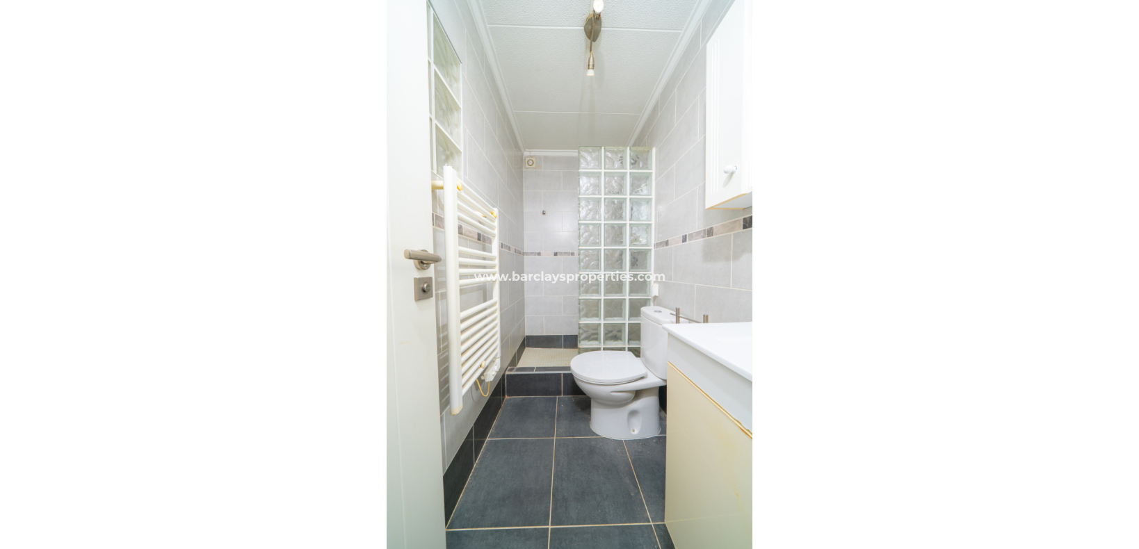 Resale - Detached - Urb. La Marina