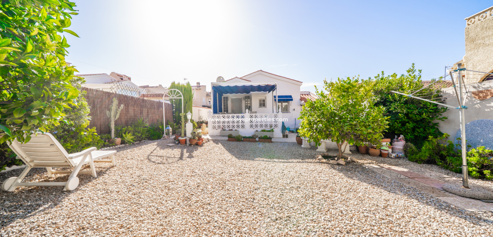 Resale - Detached - Urb. La Marina