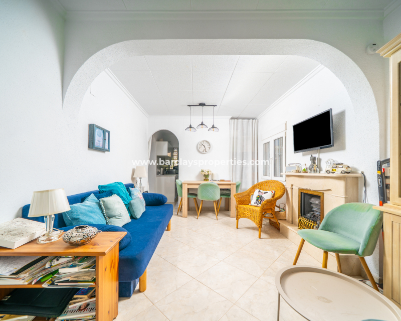 Resale - Detached - Urb. La Marina