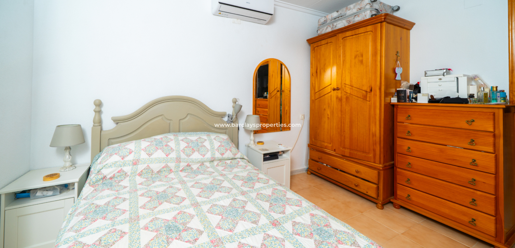 Resale - Detached - Urb. La Marina