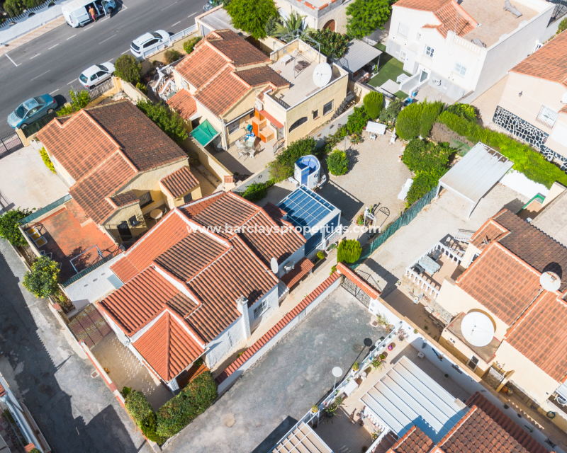 Resale - Detached - Urb. La Marina