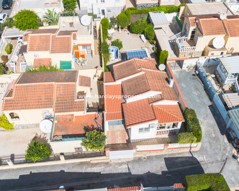 Resale - Detached - Urb. La Marina