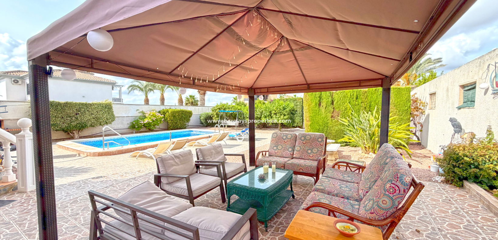 Resale - Detached - Urb. La Marina