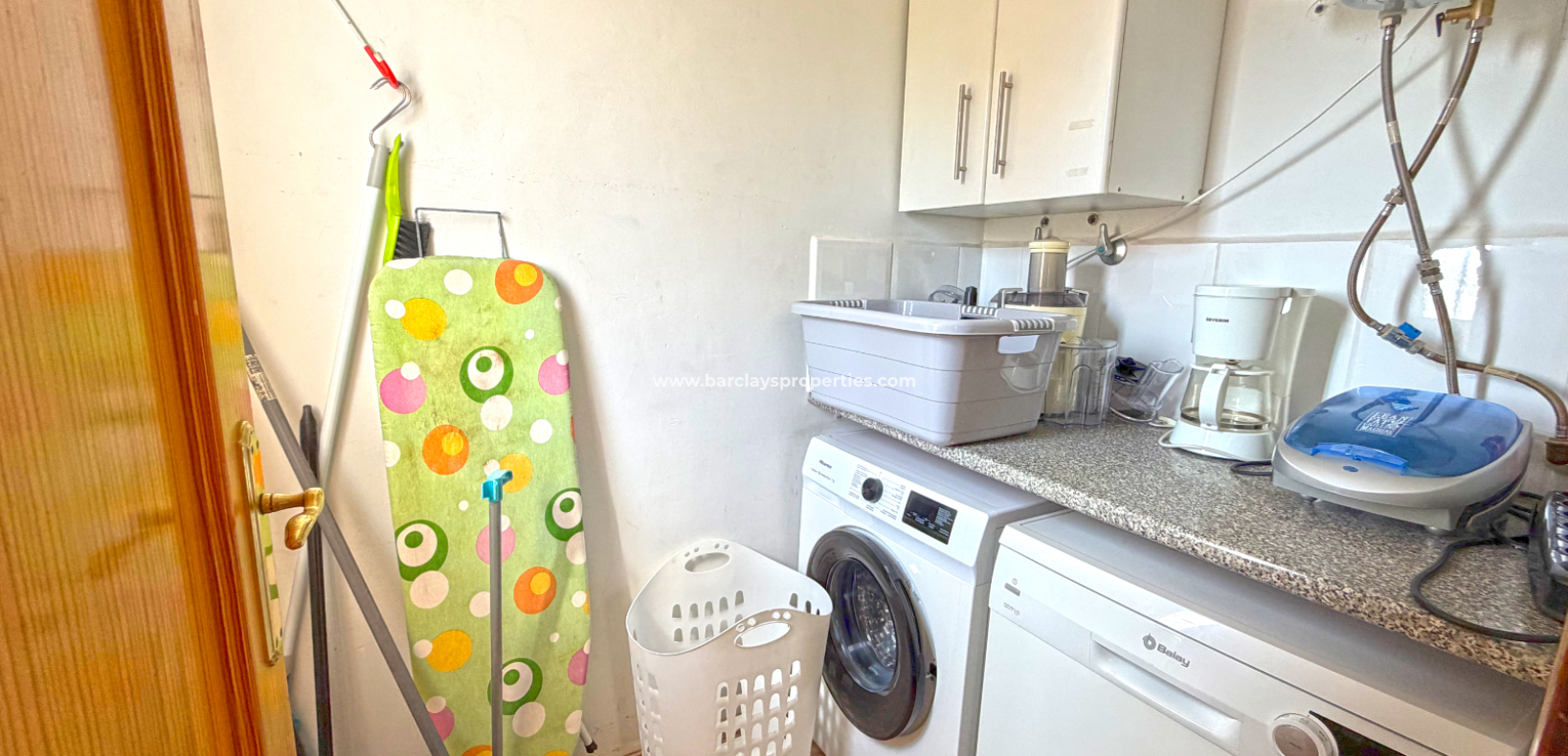 Resale - Detached - Urb. La Marina