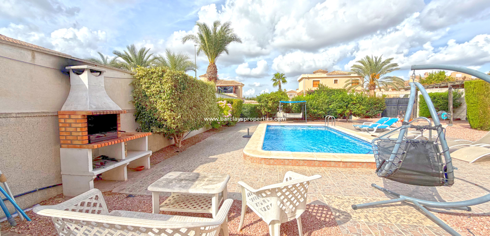 Resale - Detached - Urb. La Marina