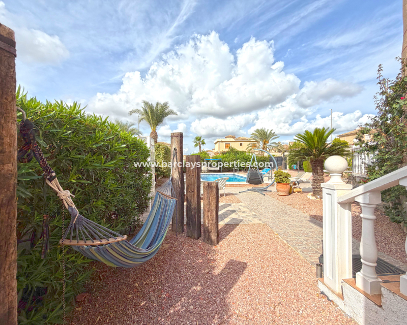 Resale - Detached - Urb. La Marina
