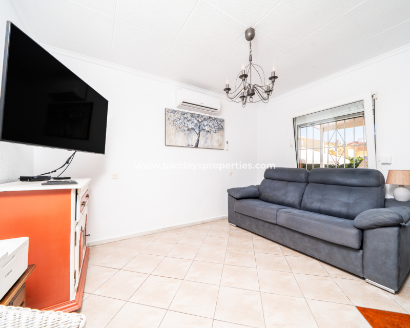 Resale - Detached - Urb. La Marina