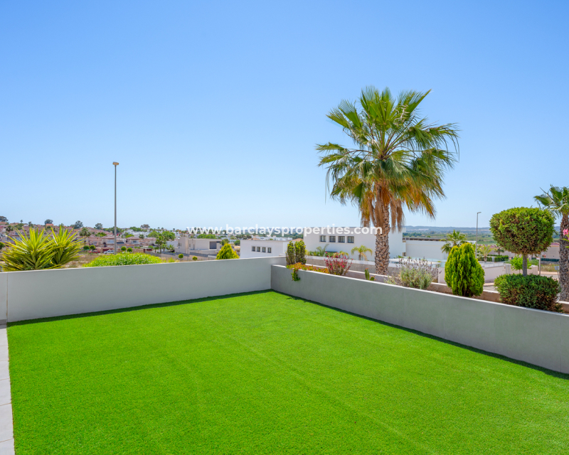 Resale - Detached - Urb. La Marina