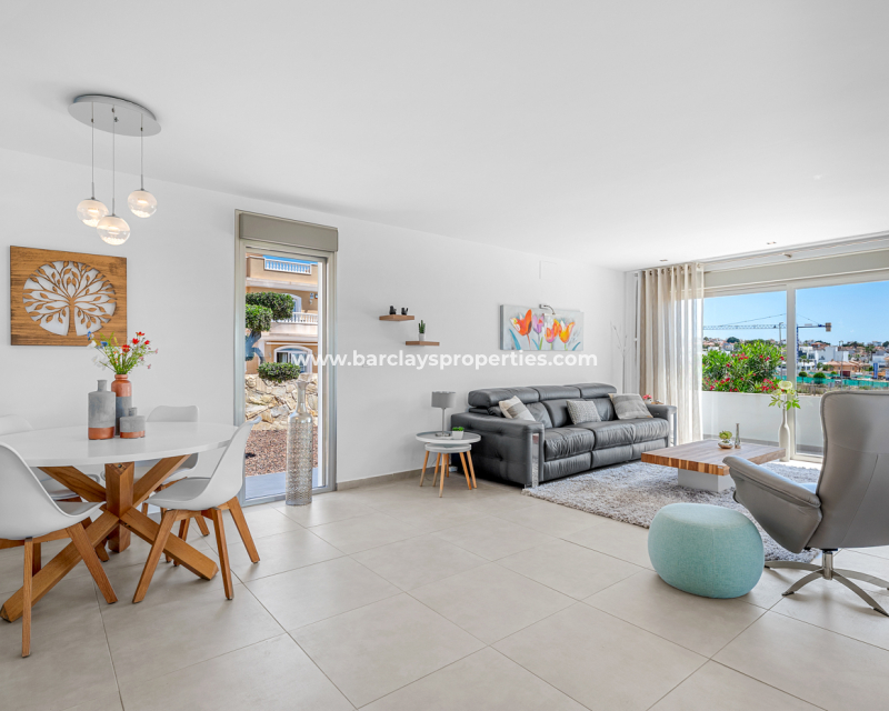 Resale - Detached - Urb. La Marina