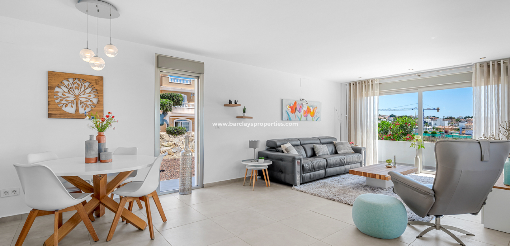 Resale - Detached - Urb. La Marina