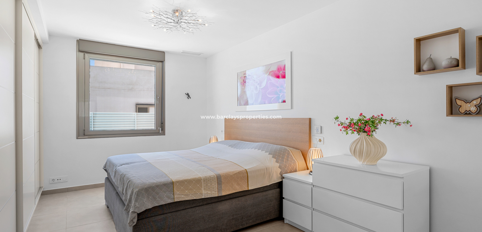 Resale - Detached - Urb. La Marina