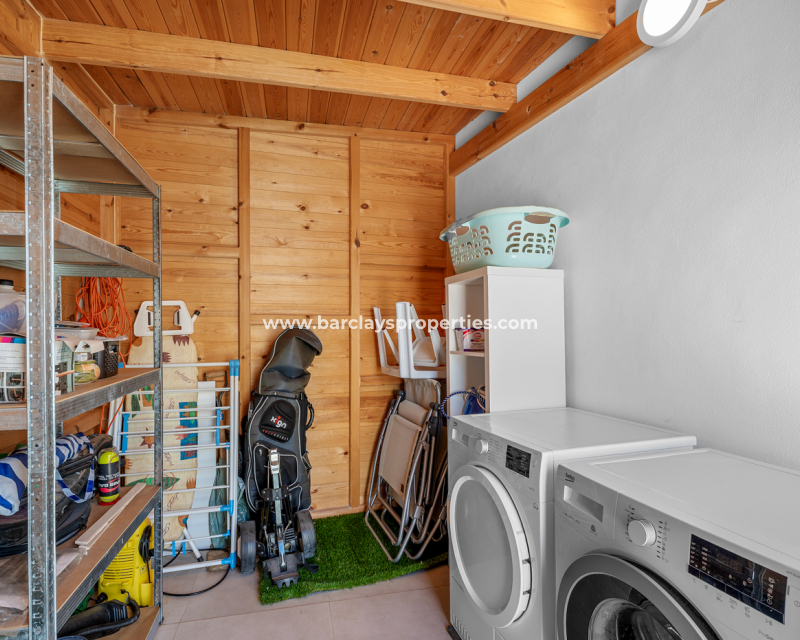 Resale - Detached - Urb. La Marina