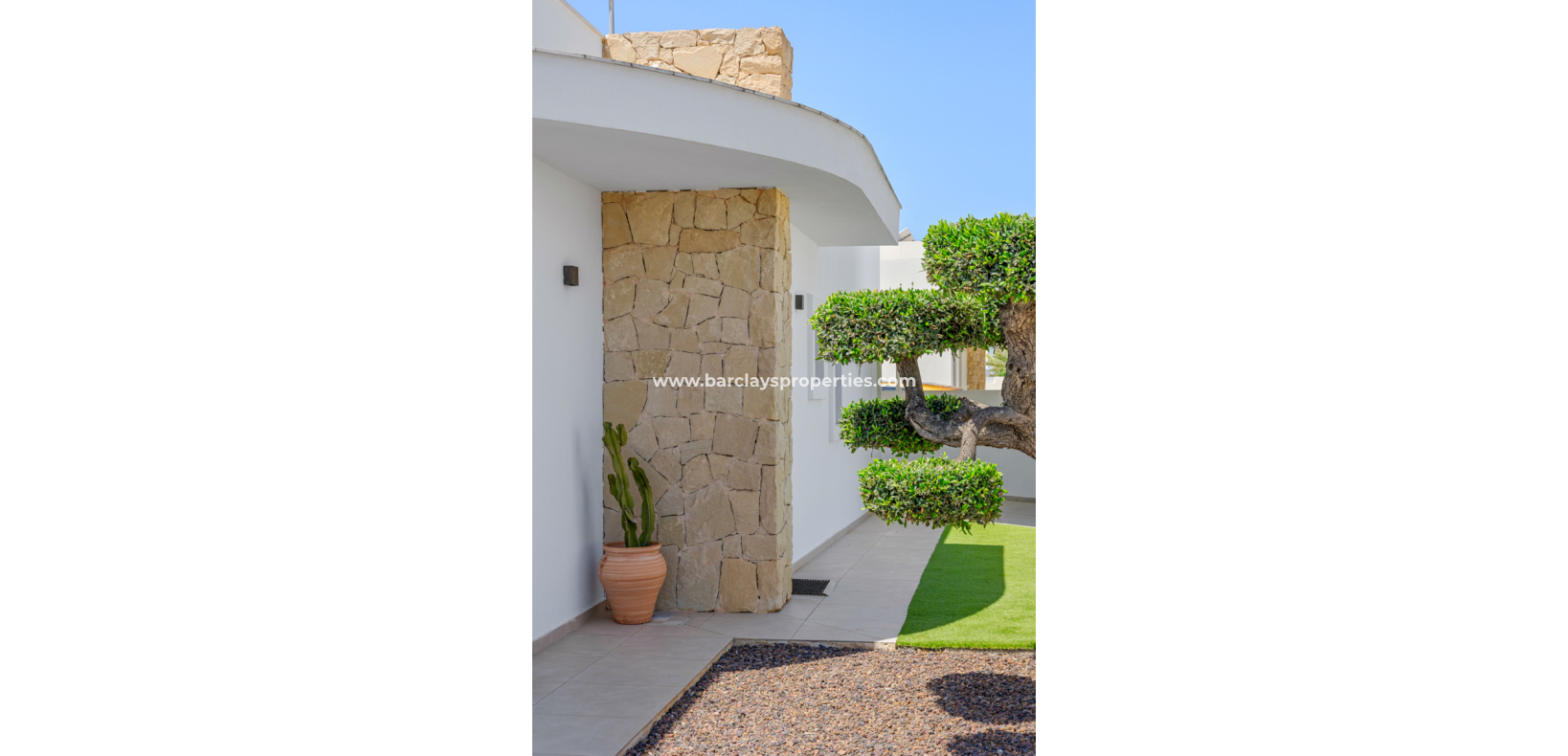 Resale - Detached - Urb. La Marina