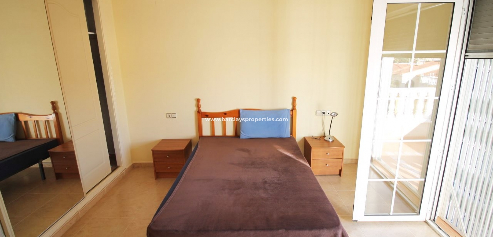 Resale - Detached - Urb. La Marina