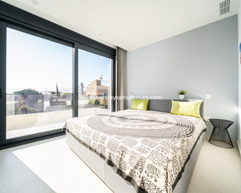 Resale - Freistendhe Villa - Guardamar del Segura - Urb Costabella