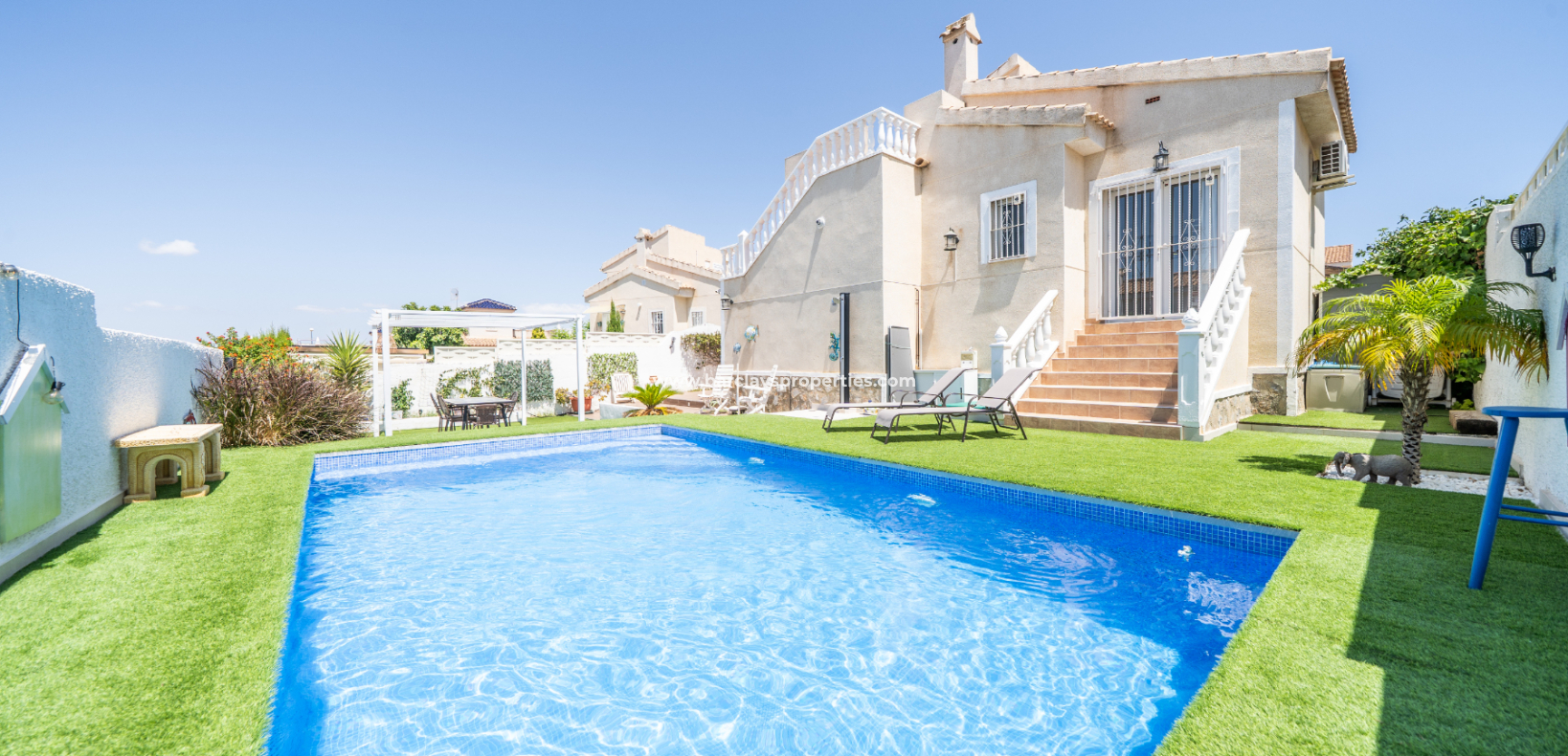 Resale - Freistendhe Villa - Rojales