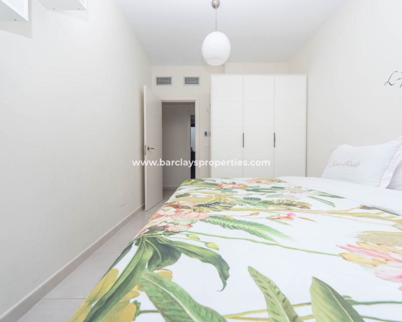 Resale - Freistendhe Villa - Urb. La Marina