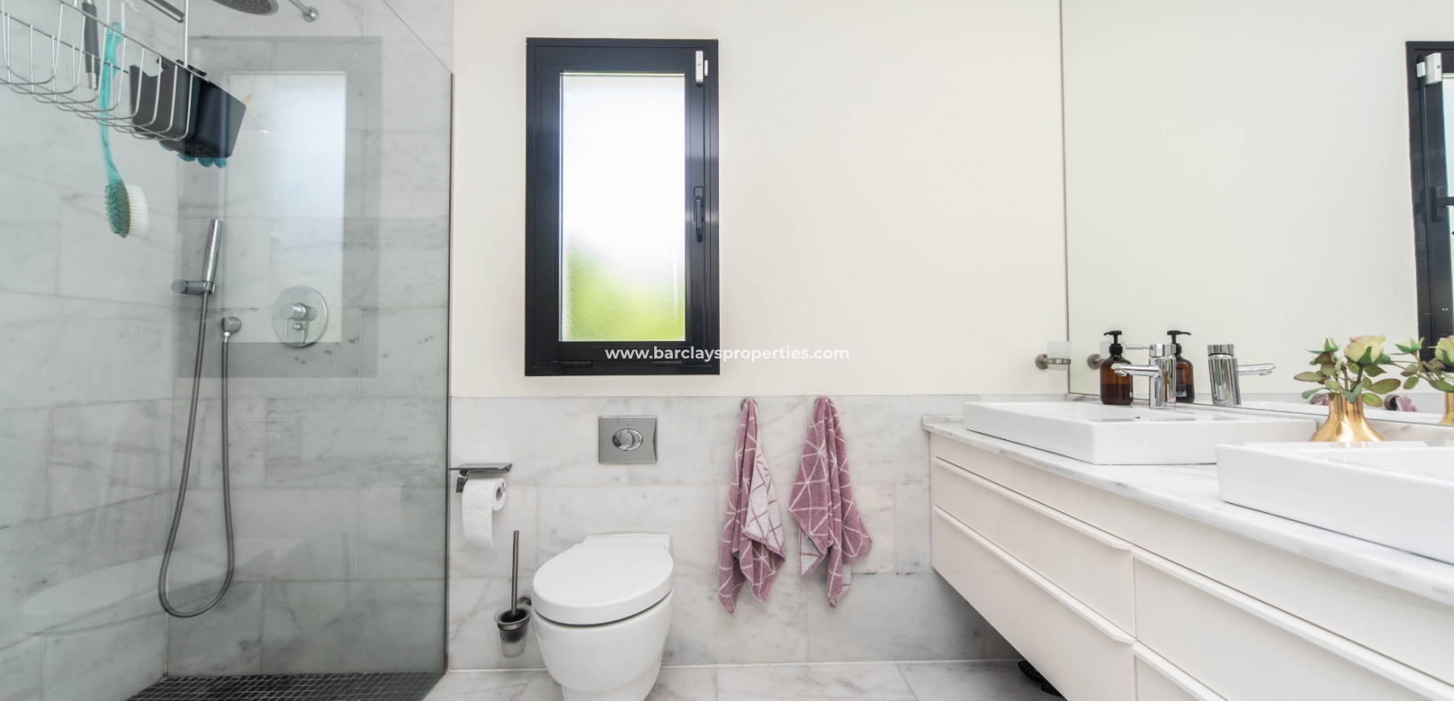 Resale - Freistendhe Villa - Urb. La Marina