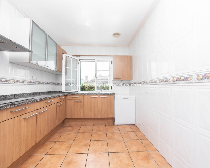 Resale - Freistendhe Villa - Urb. La Marina