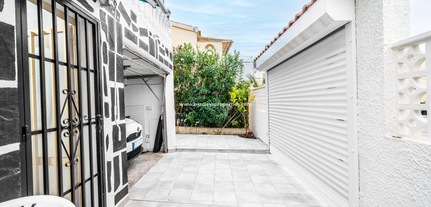 Resale - Freistendhe Villa - Urb. La Marina