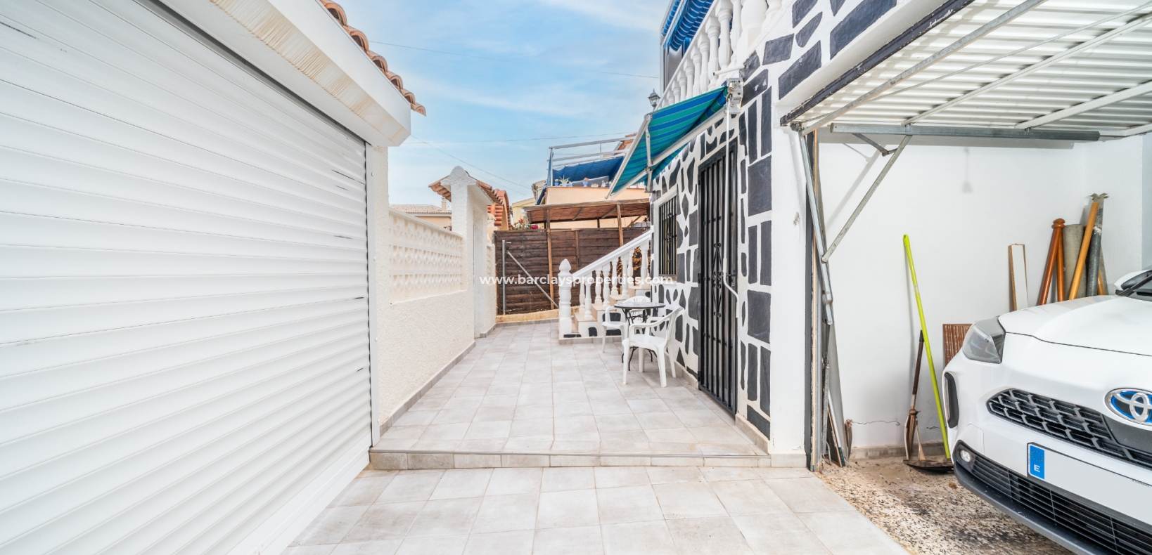 Resale - Freistendhe Villa - Urb. La Marina