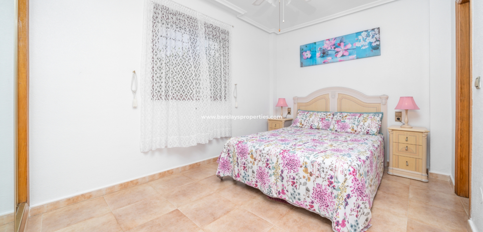 Resale - Freistendhe Villa - Urb. La Marina