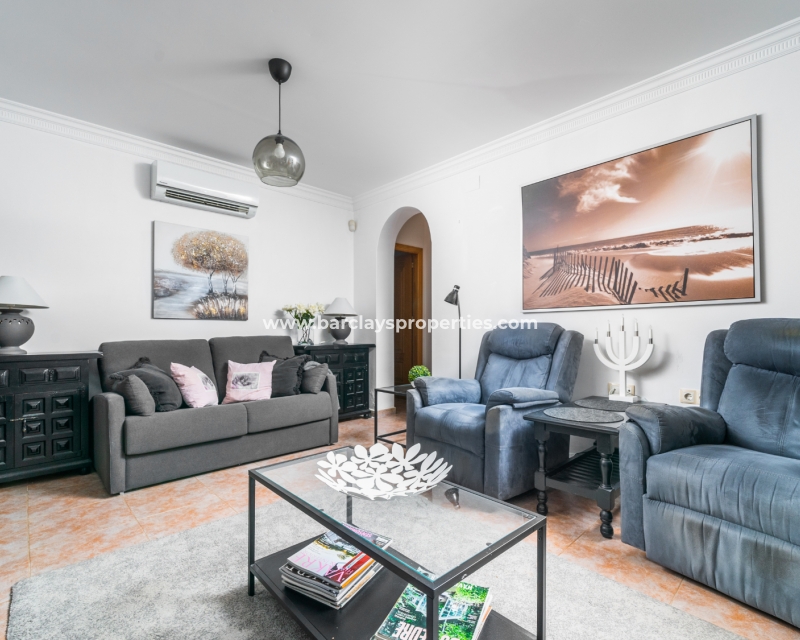 Resale - Freistendhe Villa - Urb. La Marina