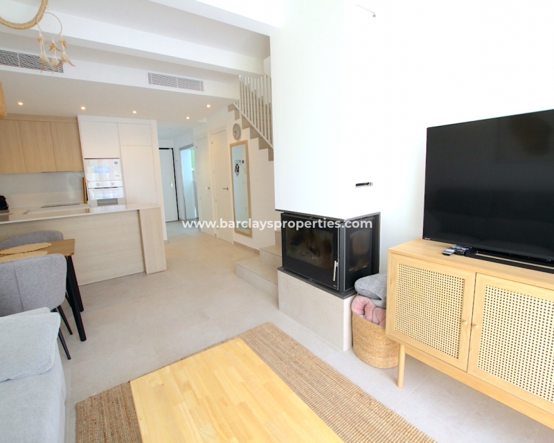 Resale - Freistendhe Villa - Urb. La Marina