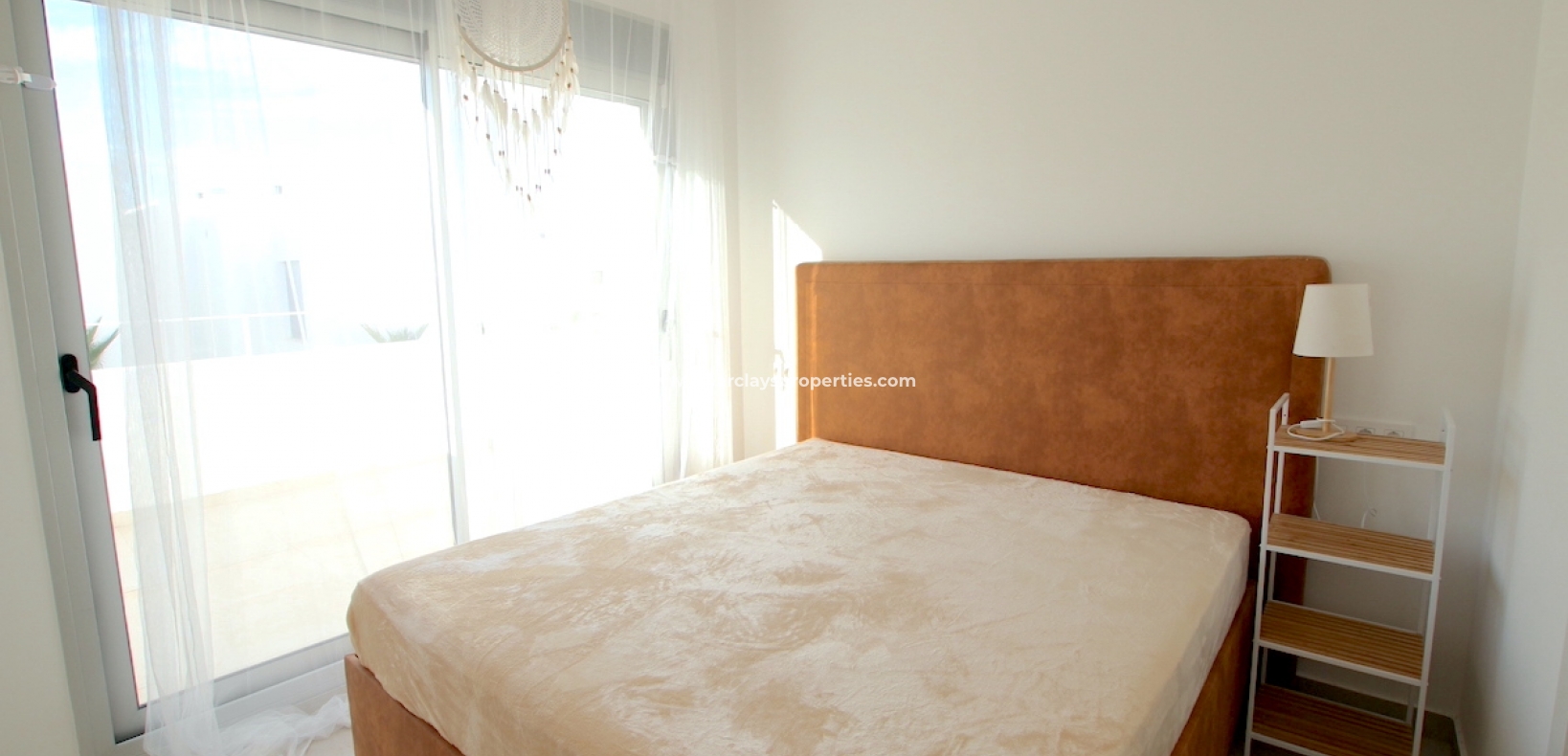 Resale - Freistendhe Villa - Urb. La Marina