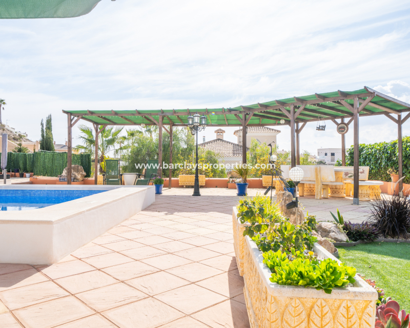 Resale - Freistendhe Villa - Urb. La Marina