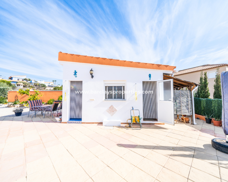 Resale - Freistendhe Villa - Urb. La Marina