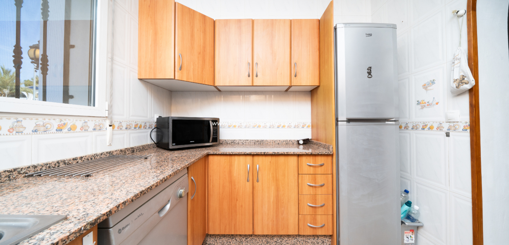 Resale - Freistendhe Villa - Urb. La Marina