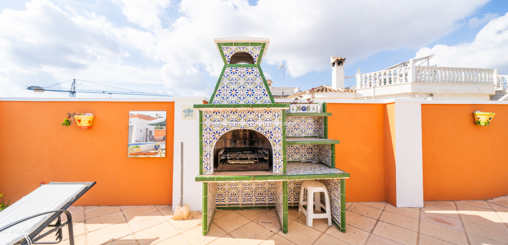 Resale - Freistendhe Villa - Urb. La Marina