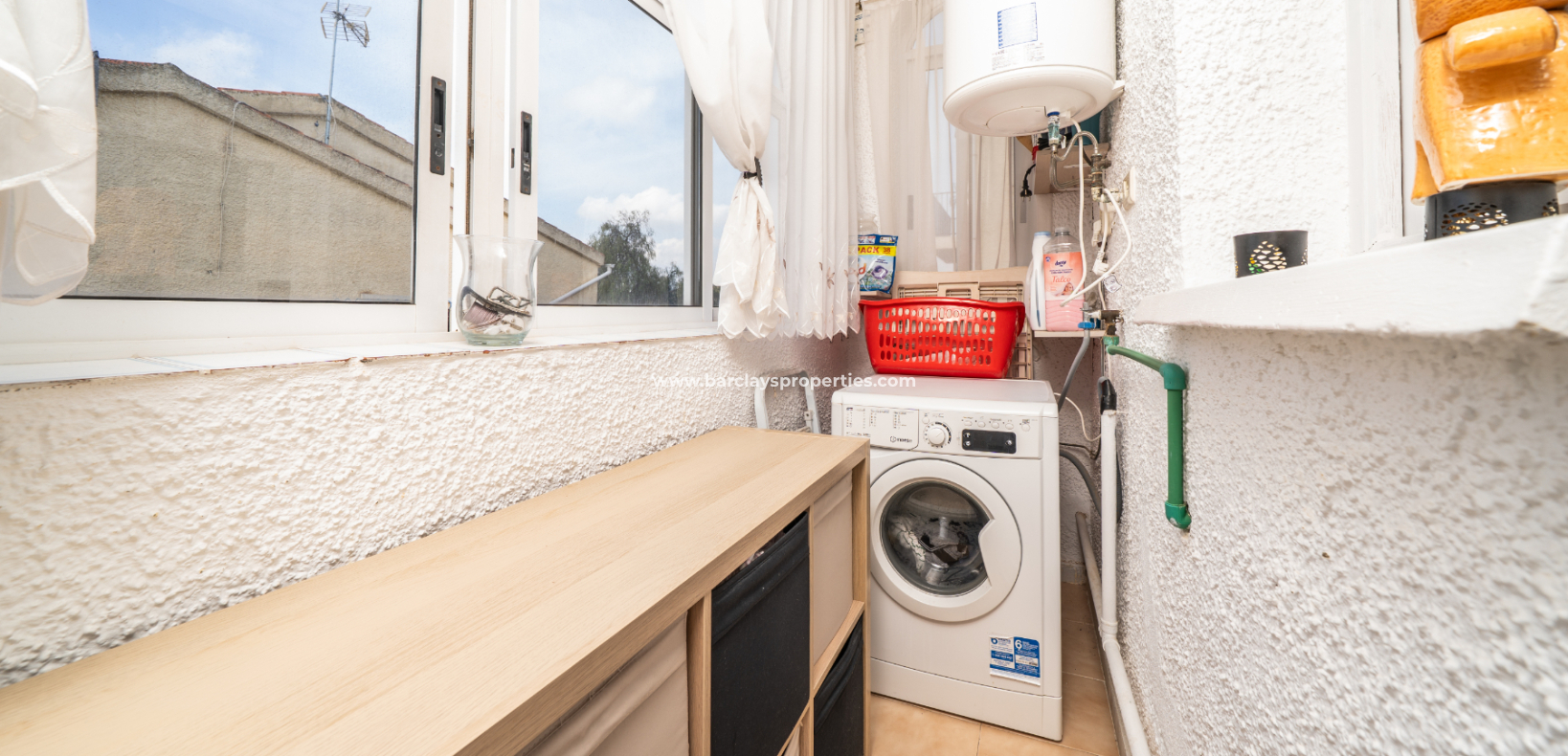 Resale - Freistendhe Villa - Urb. La Marina