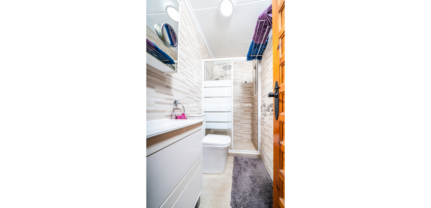 Resale - Freistendhe Villa - Urb. La Marina