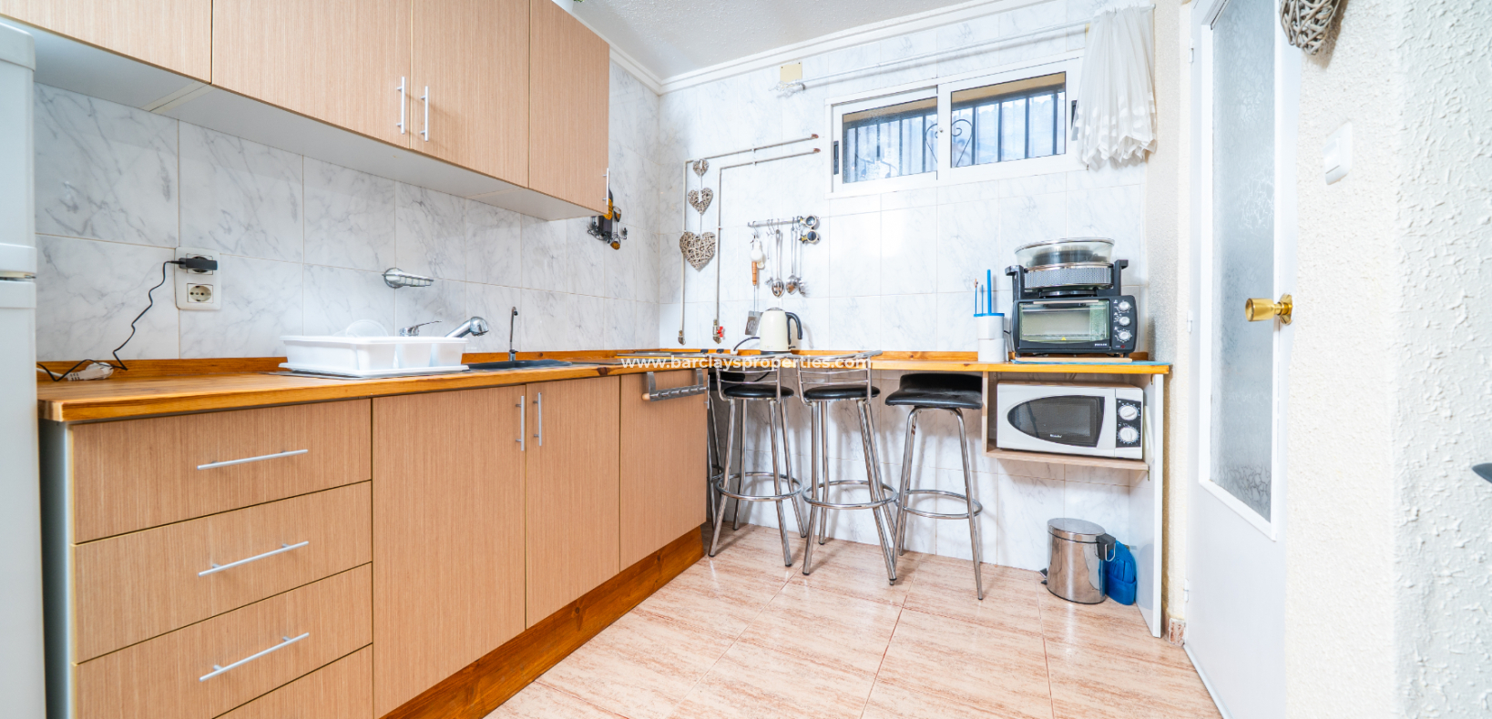 Resale - Freistendhe Villa - Urb. La Marina