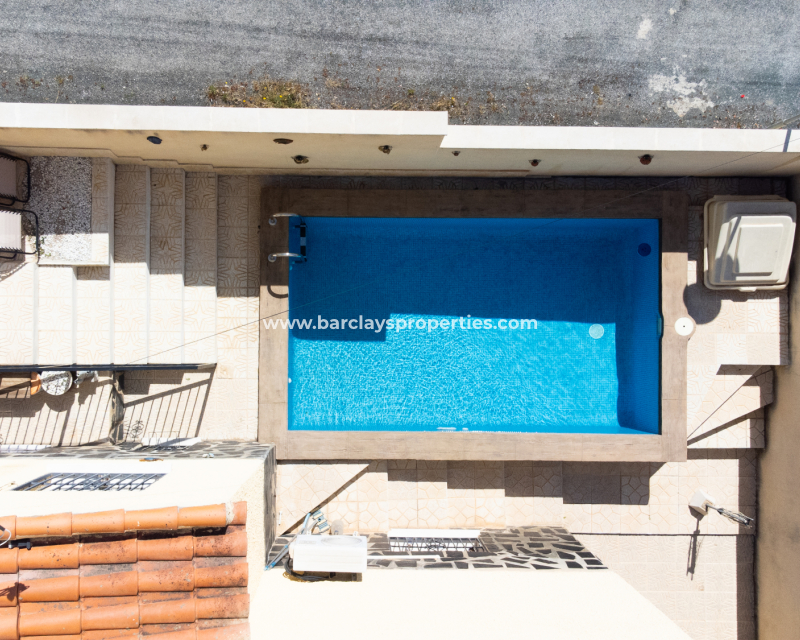 Resale - Freistendhe Villa - Urb. La Marina