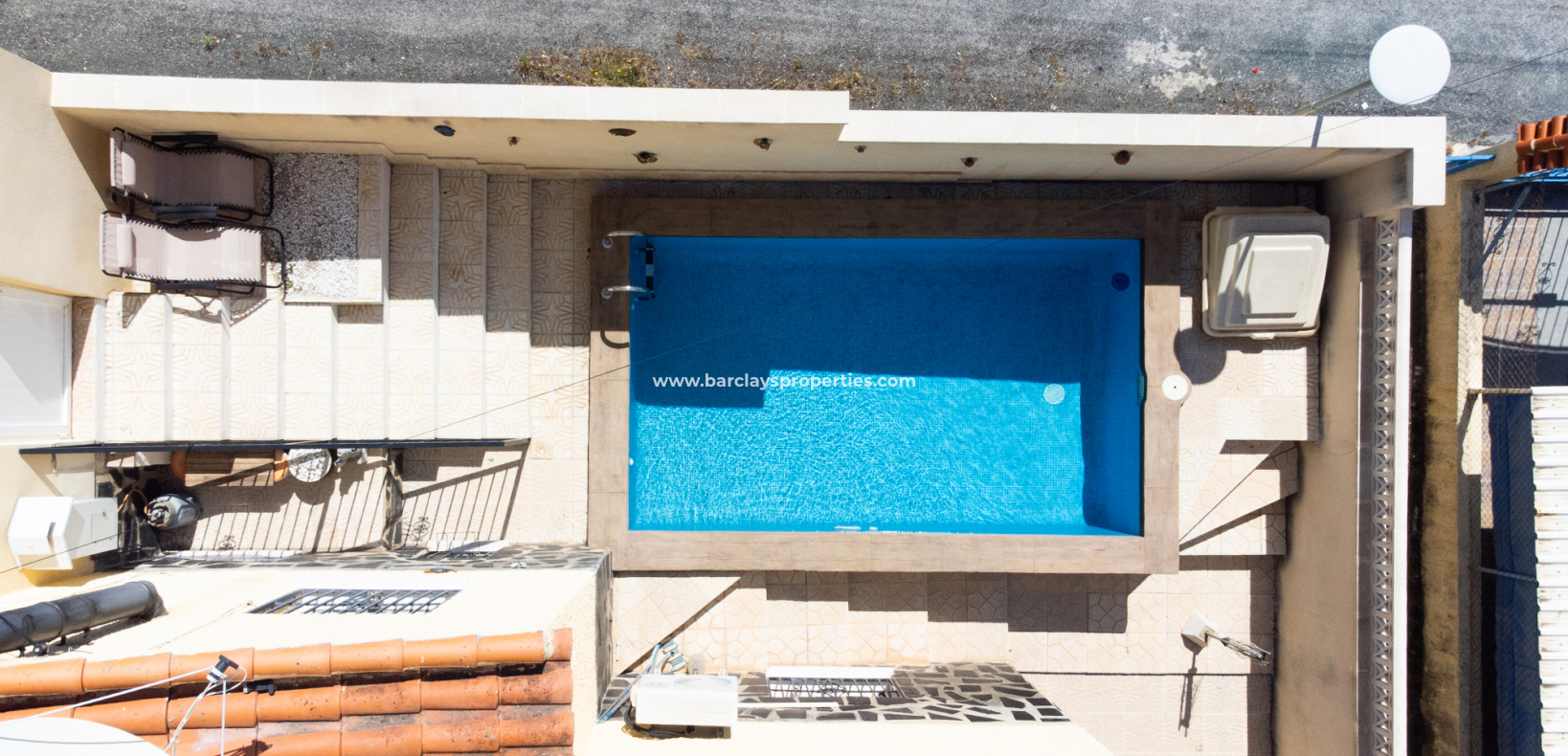 Resale - Freistendhe Villa - Urb. La Marina