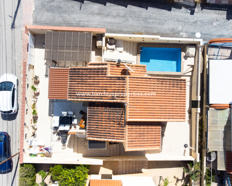 Resale - Freistendhe Villa - Urb. La Marina