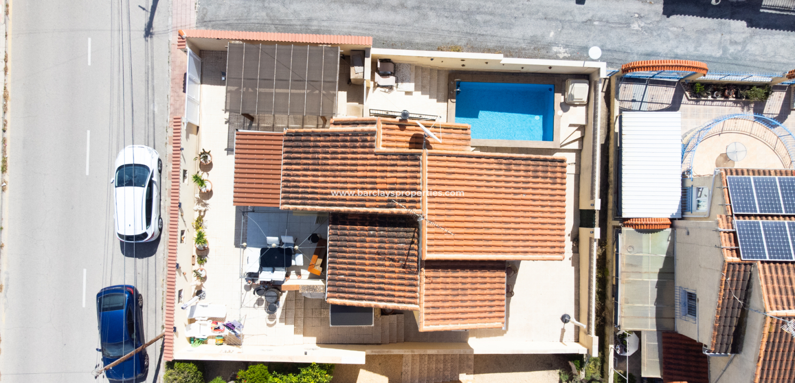 Resale - Freistendhe Villa - Urb. La Marina