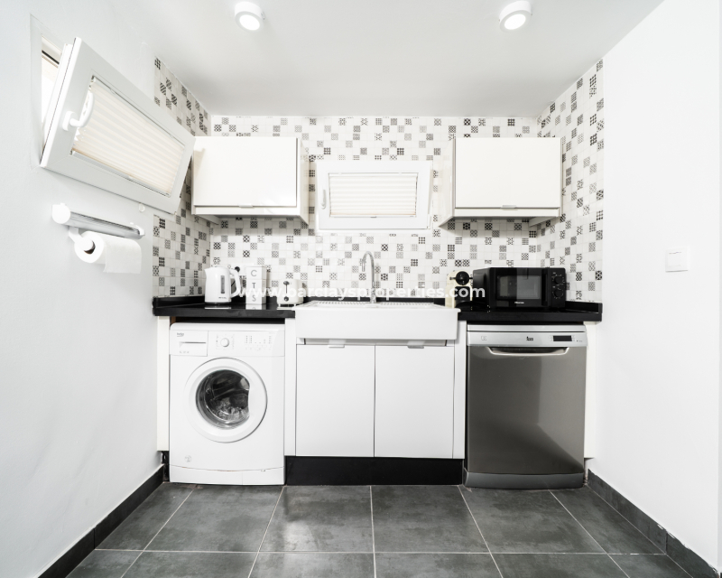 Resale - Freistendhe Villa - Urb. La Marina