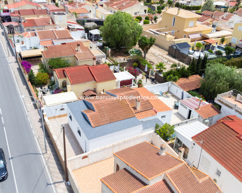 Resale - Freistendhe Villa - Urb. La Marina