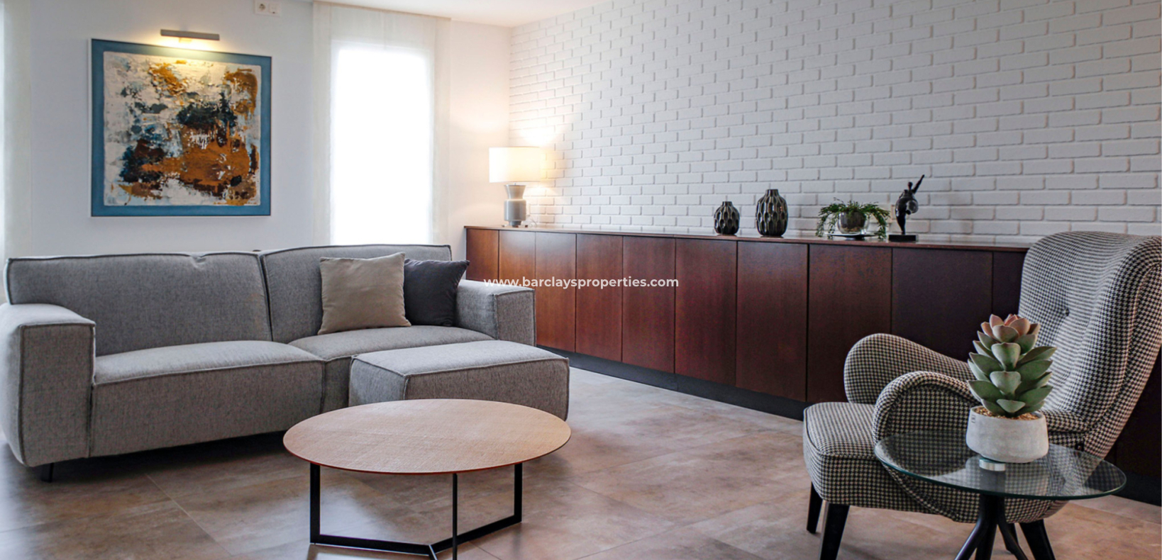 Resale - Freistendhe Villa - Urb. La Marina