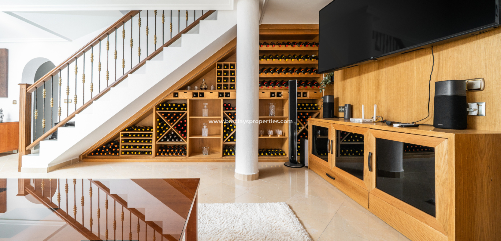 Resale - Freistendhe Villa - Urb. La Marina