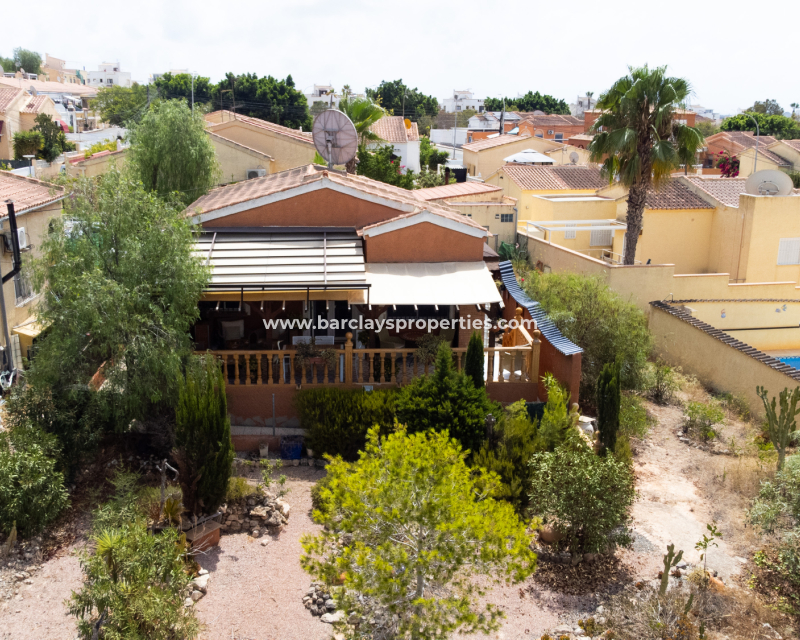 Resale - Freistendhe Villa - Urb. La Marina