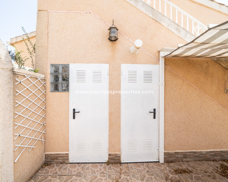 Resale - Freistendhe Villa - Urb. La Marina